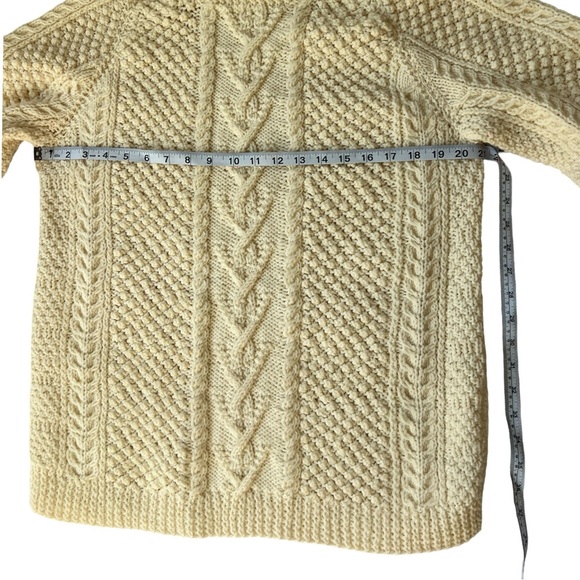 Vintage Handmade sweater, Irish Cable knit Sweater - Picture 6 of 8
